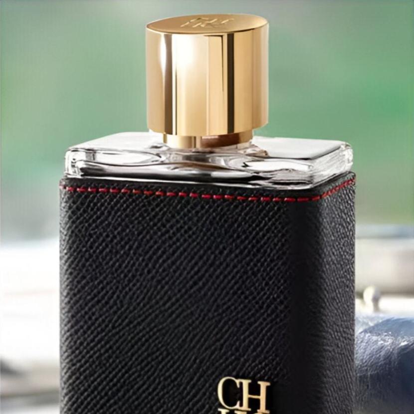 Carolina Herrera CH EDT Grooming Gift Set | My Perfume Shop